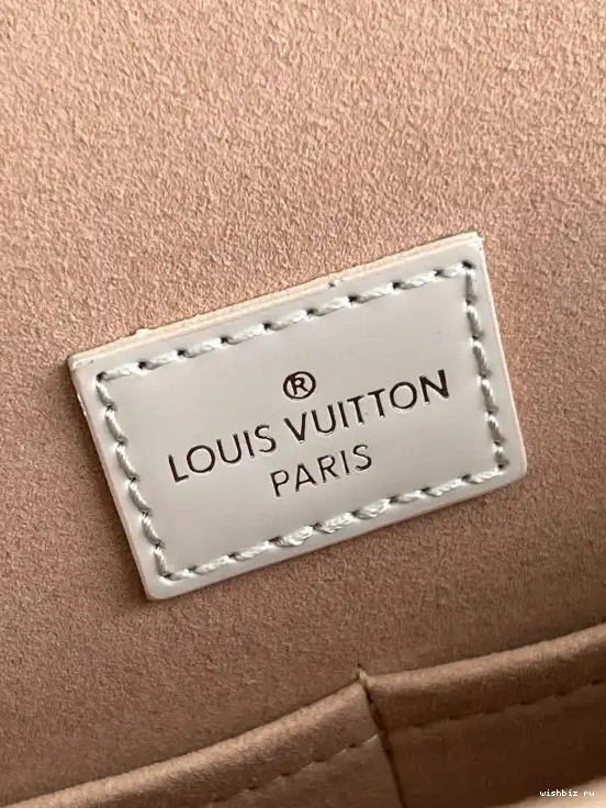 WIS BB LOUIS VUITTON CHANELUNY 0628